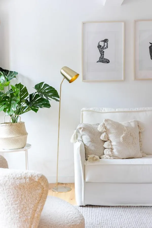 Casa Boma Lisboa - Charming And Typical Apartment - Lapa III  Lisbon